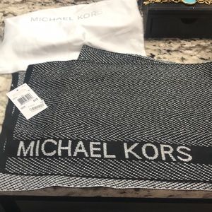 Michael Kors scarf